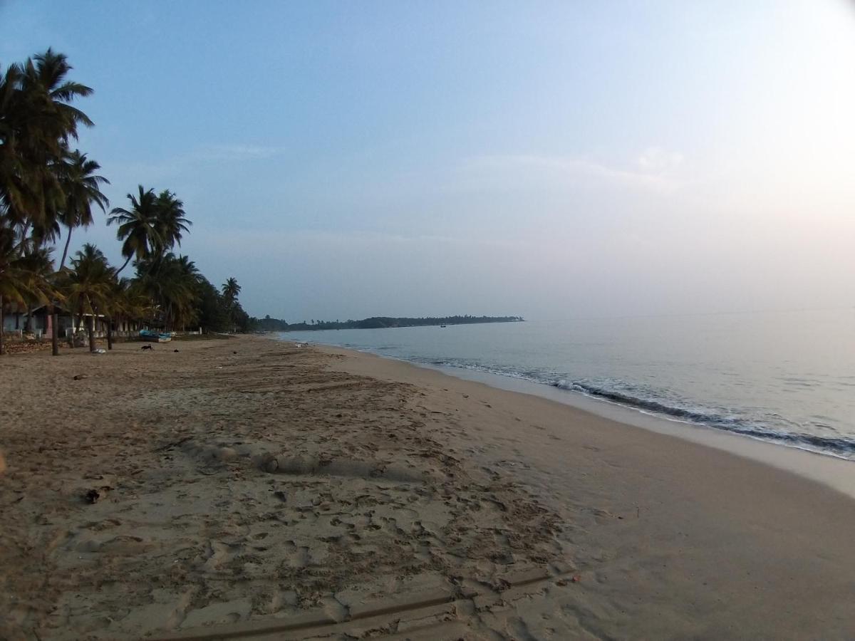 Beach Life Uppuveli Trincomalee Eksteriør billede