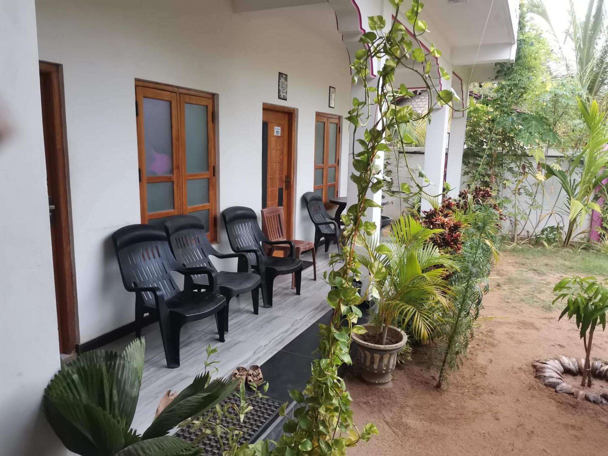 Beach Life Uppuveli Trincomalee Eksteriør billede